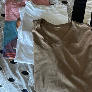 Bundle of 3 t-shirts